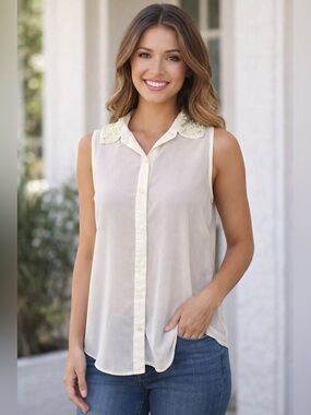 Dizzy Lizzy White Shear Shirt Top Embellished Pearl Collar Sleeveless Sz S Butto